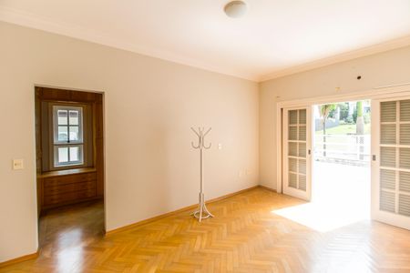 Casa de condomínio à venda com 560m², 4 quartos e 6 vagas Casa de condomínio à venda com 560m², 4 quartos e 6 vagasSuíte master 2