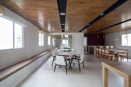 Apartamento para alugar com 35m², 2 quartos e sem vaga Apartamento para alugar com 35m², 2 quartos e sem vagaÁrea comum - Salão de festas