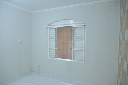 Casa para alugar com 40m², 1 quarto e sem vagaQuarto
