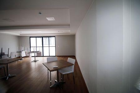 Apartamento para alugar com 50m², 2 quartos e sem vagaÁrea comum - Salão de festas