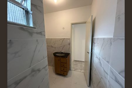 Apartamento para alugar com 60m², 2 quartos e sem vagaBanheiro