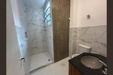 Apartamento para alugar com 60m², 2 quartos e sem vagaBanheiro