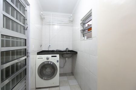 Casa à venda com 65m², 3 quartos e 2 vagasÁrea de Serviço