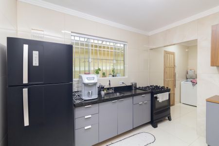 Casa à venda com 65m², 3 quartos e 2 vagasCozinha e Área de Serviço