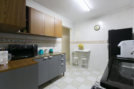 Casa à venda com 65m², 3 quartos e 2 vagasCozinha