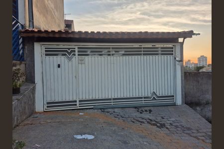 Casa à venda com 65m², 3 quartos e 2 vagasFachada