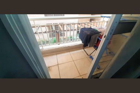 Apartamento para alugar com 37m², 2 quartos e 1 vaga Apartamento para alugar com 37m², 2 quartos e 1 vagaSacada