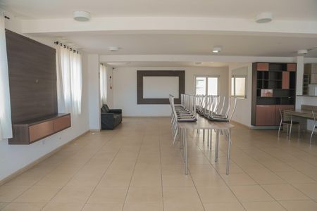 Apartamento para alugar com 37m², 2 quartos e 1 vaga Apartamento para alugar com 37m², 2 quartos e 1 vagaÁrea comum - Salão de festas