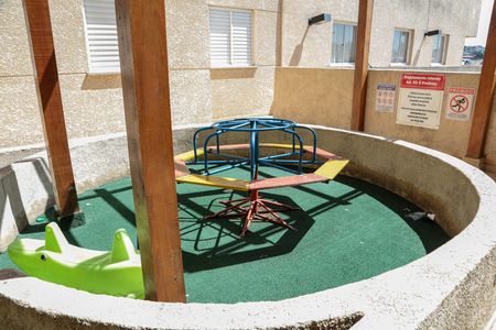 Apartamento para alugar com 37m², 2 quartos e 1 vaga Apartamento para alugar com 37m², 2 quartos e 1 vagaÁrea comum - Playground