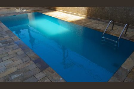Apartamento para alugar com 37m², 2 quartos e 1 vaga Apartamento para alugar com 37m², 2 quartos e 1 vagaÁrea comum - Piscina