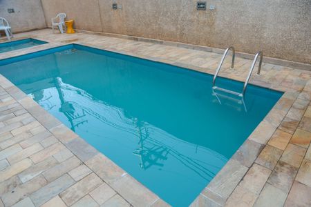Apartamento para alugar com 37m², 2 quartos e 1 vaga Apartamento para alugar com 37m², 2 quartos e 1 vagaÁrea comum - Piscina