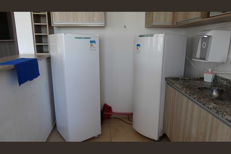 Apartamento para alugar com 37m², 2 quartos e 1 vaga Apartamento para alugar com 37m², 2 quartos e 1 vagaÁrea comum - Salão de festas
