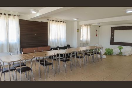 Apartamento para alugar com 37m², 2 quartos e 1 vaga Apartamento para alugar com 37m², 2 quartos e 1 vagaÁrea comum - Salão de festas