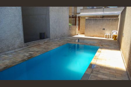 Apartamento para alugar com 37m², 2 quartos e 1 vaga Apartamento para alugar com 37m², 2 quartos e 1 vagaÁrea comum - Piscina