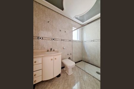 Casa à venda com 853m², 4 quartos e 20 vagas Casa à venda com 853m², 4 quartos e 20 vagasBanheiro Quarto 4