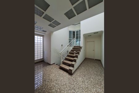 Casa à venda com 853m², 4 quartos e 20 vagas Casa à venda com 853m², 4 quartos e 20 vagasHall Quartos