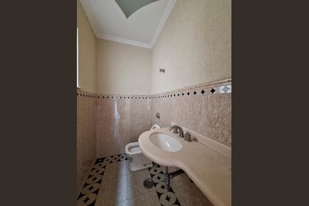 Casa à venda com 853m², 4 quartos e 20 vagas Casa à venda com 853m², 4 quartos e 20 vagasLavabo copa