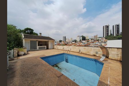 Casa à venda com 853m², 4 quartos e 20 vagas Casa à venda com 853m², 4 quartos e 20 vagasPiscina