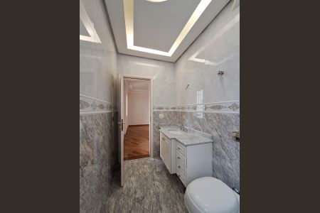 Casa à venda com 853m², 4 quartos e 20 vagas Casa à venda com 853m², 4 quartos e 20 vagasBanheiro quarto 1