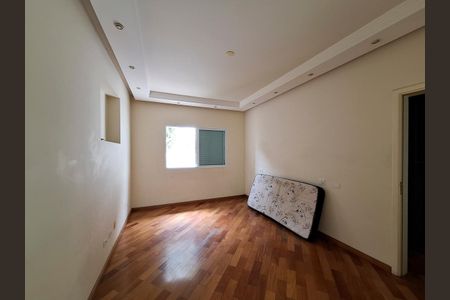 Casa à venda com 853m², 4 quartos e 20 vagas Casa à venda com 853m², 4 quartos e 20 vagasQuarto 2