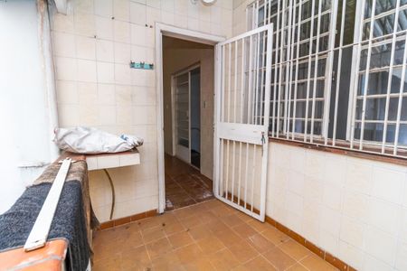 Casa à venda com 200m², 2 quartos e 4 vagas Casa à venda com 200m², 2 quartos e 4 vagasÁrea de Serviço