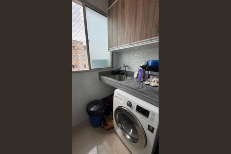 Apartamento à venda com 61m², 3 quartos e 1 vagaÁrea de Serviço
