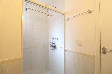 Apartamento à venda com 92m², 2 quartos e 2 vagasBanheiro Social