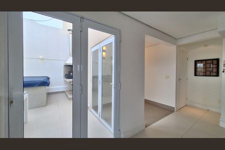 Apartamento à venda com 92m², 2 quartos e 2 vagasCorredor