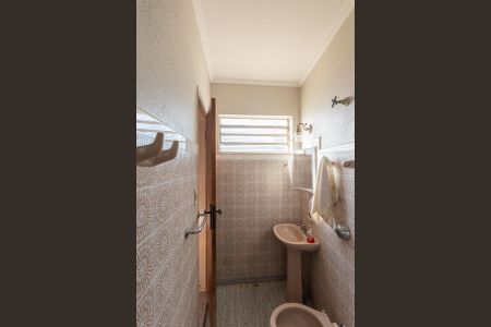 Casa à venda com 274m², 3 quartos e 3 vagas Casa à venda com 274m², 3 quartos e 3 vagasBanheiro da Suíte