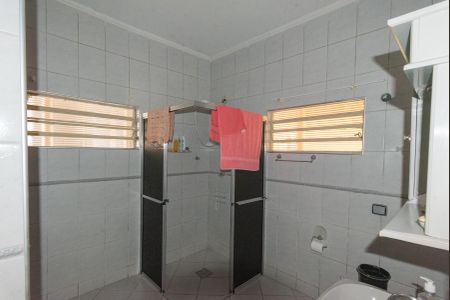 Casa à venda com 274m², 3 quartos e 3 vagas Casa à venda com 274m², 3 quartos e 3 vagasBanheiro Social