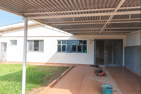 Casa à venda com 274m², 3 quartos e 3 vagas Casa à venda com 274m², 3 quartos e 3 vagasGaragem