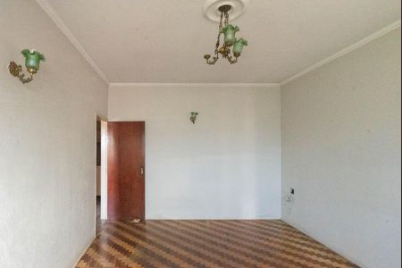 Casa à venda com 274m², 3 quartos e 3 vagas Casa à venda com 274m², 3 quartos e 3 vagasSala