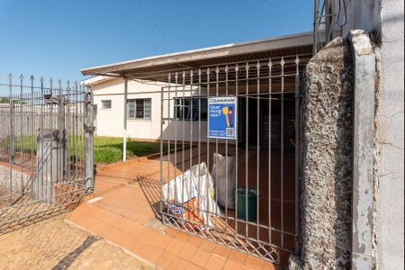 Casa à venda com 274m², 3 quartos e 3 vagas Casa à venda com 274m², 3 quartos e 3 vagasFachada