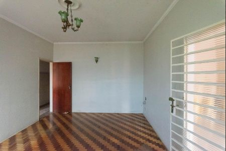 Casa à venda com 274m², 3 quartos e 3 vagas Casa à venda com 274m², 3 quartos e 3 vagasSala