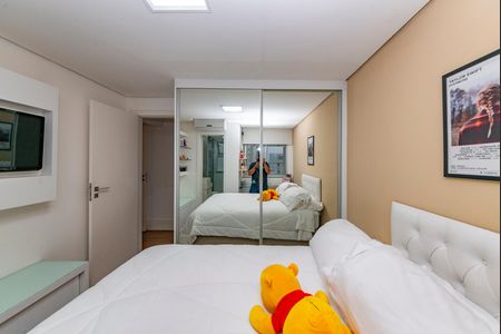 Apartamento à venda com 325m², 3 quartos e 4 vagas Apartamento à venda com 325m², 3 quartos e 4 vagasSuíte 2