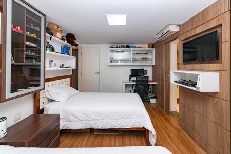 Apartamento à venda com 325m², 3 quartos e 4 vagas Apartamento à venda com 325m², 3 quartos e 4 vagasSuíte 3