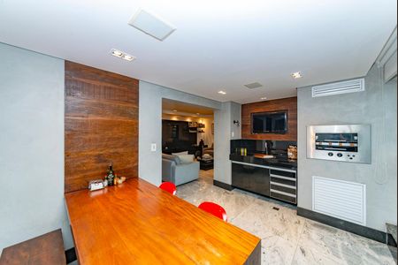 Apartamento à venda com 325m², 3 quartos e 4 vagas Apartamento à venda com 325m², 3 quartos e 4 vagasVaranda da Sala 1