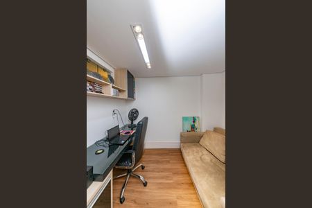 Apartamento à venda com 325m², 3 quartos e 4 vagas Apartamento à venda com 325m², 3 quartos e 4 vagasLazer- Escritório