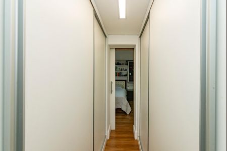 Apartamento à venda com 325m², 3 quartos e 4 vagas Apartamento à venda com 325m², 3 quartos e 4 vagasCloset da suíte 3