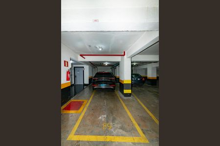 Apartamento à venda com 325m², 3 quartos e 4 vagas Apartamento à venda com 325m², 3 quartos e 4 vagasGaragem