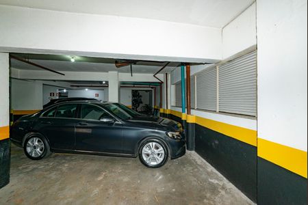 Apartamento à venda com 325m², 3 quartos e 4 vagas Apartamento à venda com 325m², 3 quartos e 4 vagasGaragem