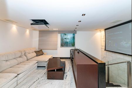 Apartamento à venda com 325m², 3 quartos e 4 vagas Apartamento à venda com 325m², 3 quartos e 4 vagasLazer- Sala 2