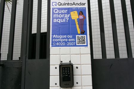 Apartamento à venda com 37m², 1 quarto e sem vaga Apartamento à venda com 37m², 1 quarto e sem vagaFachada