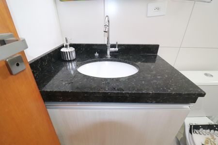 Apartamento à venda com 73m², 2 quartos e 2 vagasBanheiro Social