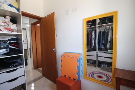 Apartamento à venda com 73m², 2 quartos e 2 vagasQuarto 2