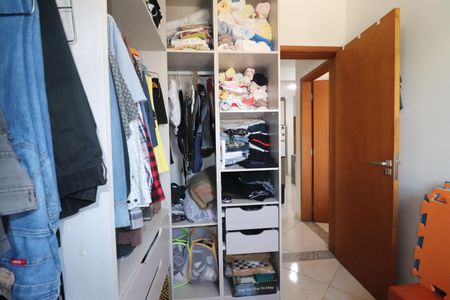 Apartamento à venda com 73m², 2 quartos e 2 vagasQuarto 2