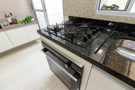 Casa de condomínio à venda com 100m², 2 quartos e 2 vagasCozinha