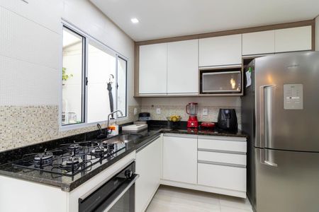 Casa de condomínio à venda com 100m², 2 quartos e 2 vagasCozinha