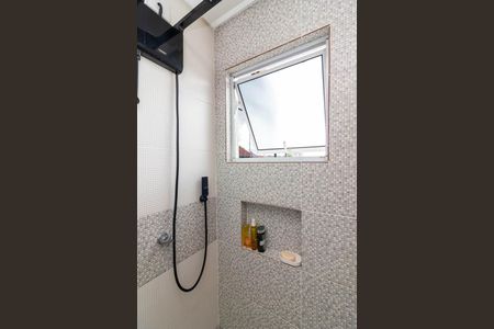 Casa de condomínio à venda com 100m², 2 quartos e 2 vagasBanheiro da Suíte 2