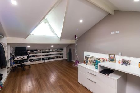 Casa de condomínio à venda com 100m², 2 quartos e 2 vagasQuarto 3 / Escritório